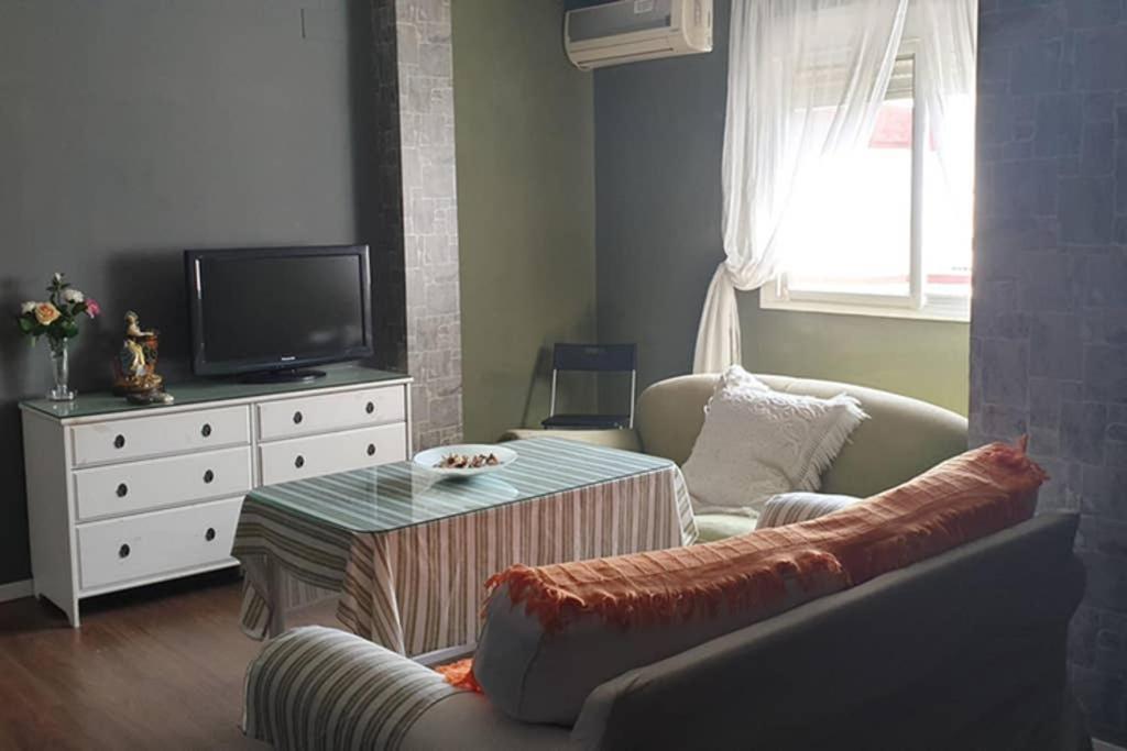 Sevilla ,Piso Completo En Buena Zona,Wifi Y Aparcamiento מראה חיצוני תמונה