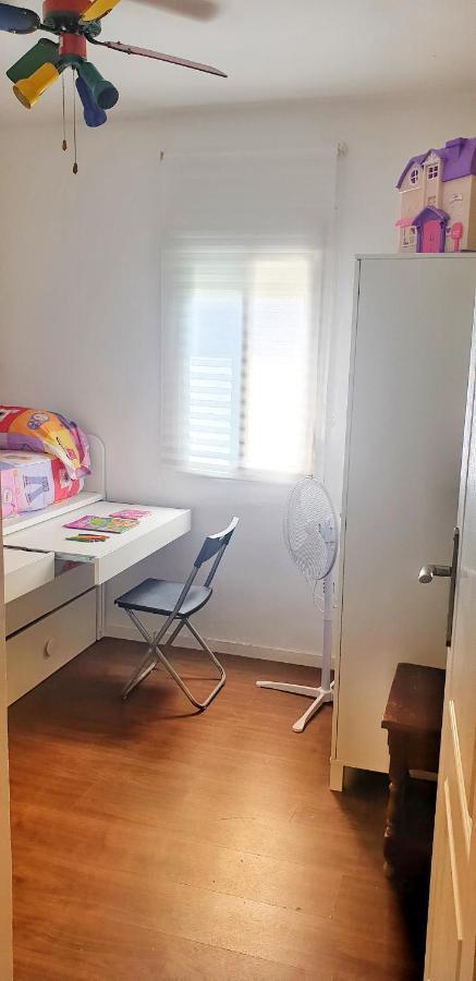 Sevilla ,Piso Completo En Buena Zona,Wifi Y Aparcamiento מראה חיצוני תמונה