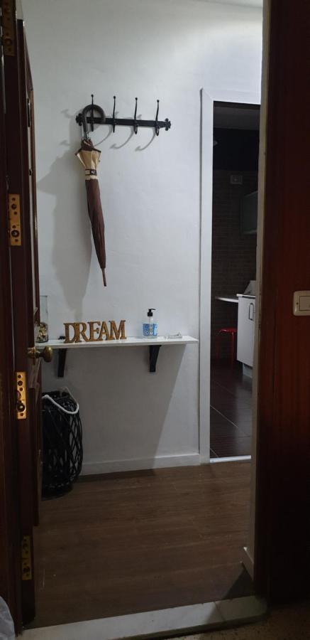 Sevilla ,Piso Completo En Buena Zona,Wifi Y Aparcamiento מראה חיצוני תמונה