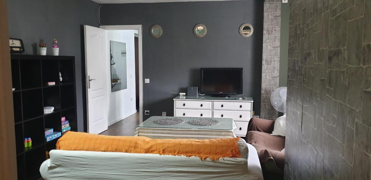 Sevilla ,Piso Completo En Buena Zona,Wifi Y Aparcamiento מראה חיצוני תמונה